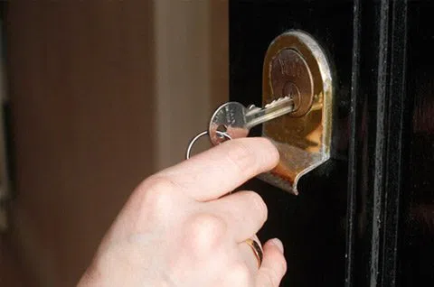 Security Locksmith Services Dallas, TX 214-530-0323 - 7-Door-Unlock